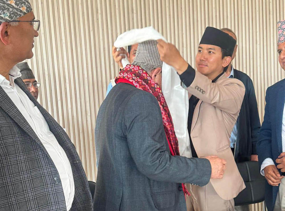 एमाले संसदीय दलको नेतामा राम बहादुर थापा चयन