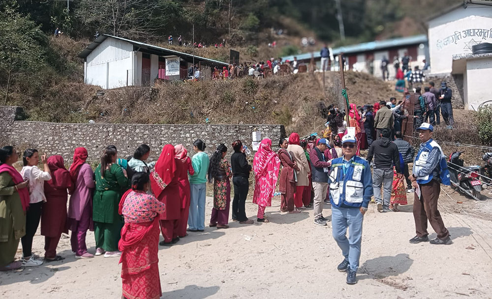 मतदानको समय साँझ ५ बजेदेखि समाप्त, केन्द्रमा रहेका मतदाताले भोट दिन पाउने