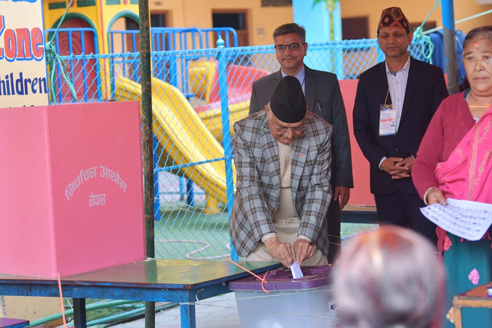 ओलीले गरे भक्तपुरबाट मतदान