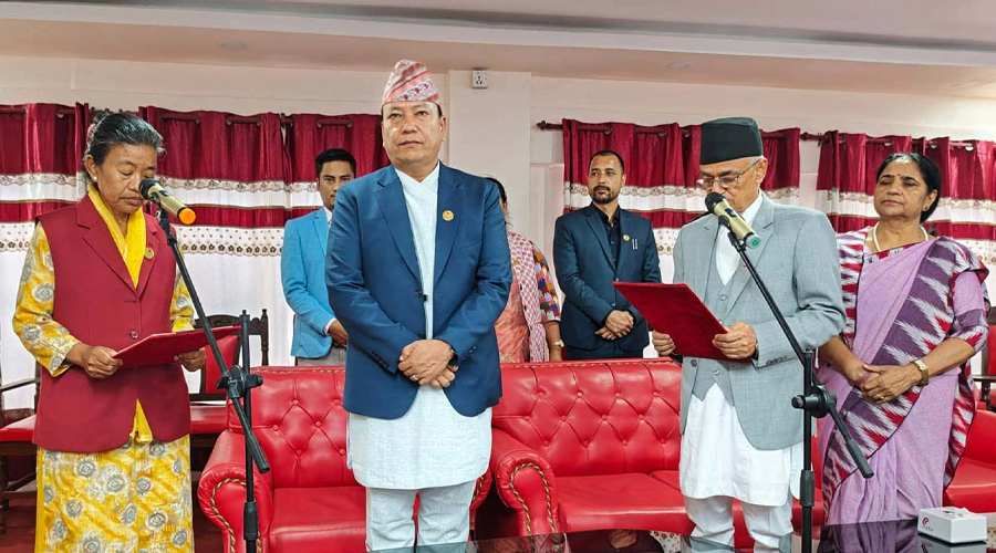 बागमतीको कृषिमन्त्रीमा आले, प्रदेश प्रमुखसमक्ष लिइन् शपथ