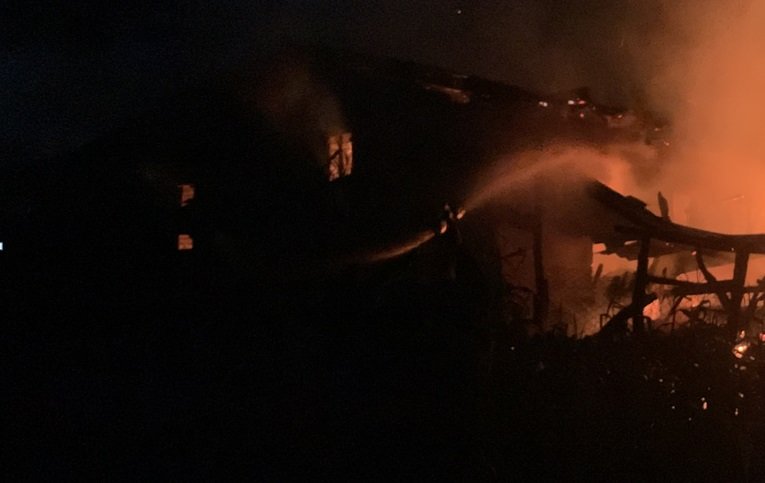 उदयपुरको बेल्टार बजारमा आगलागी, दुई जनाको मृत्यु