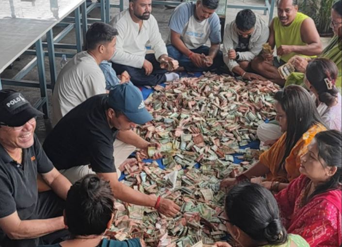 चन्दा बाकसमा संकलित ७ लाख १८ हजार बाढीपीडितका लागि