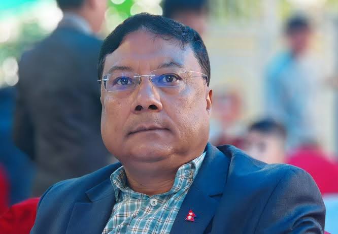 पत्रकार किशोर श्रेष्ठलाई साइबर ब्युरो लगियो