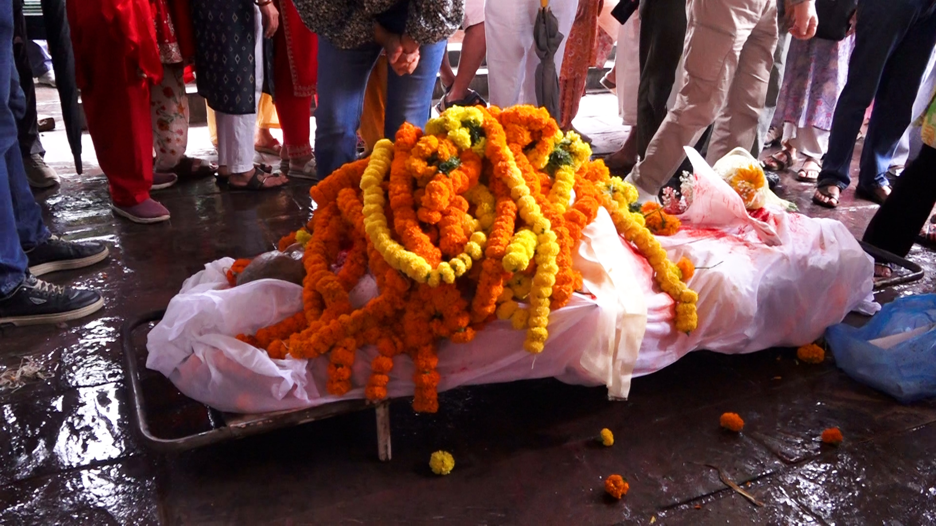 पूर्वअर्थमन्त्री पाण्डेको पशुपतिमा अन्तिम  संस्कार