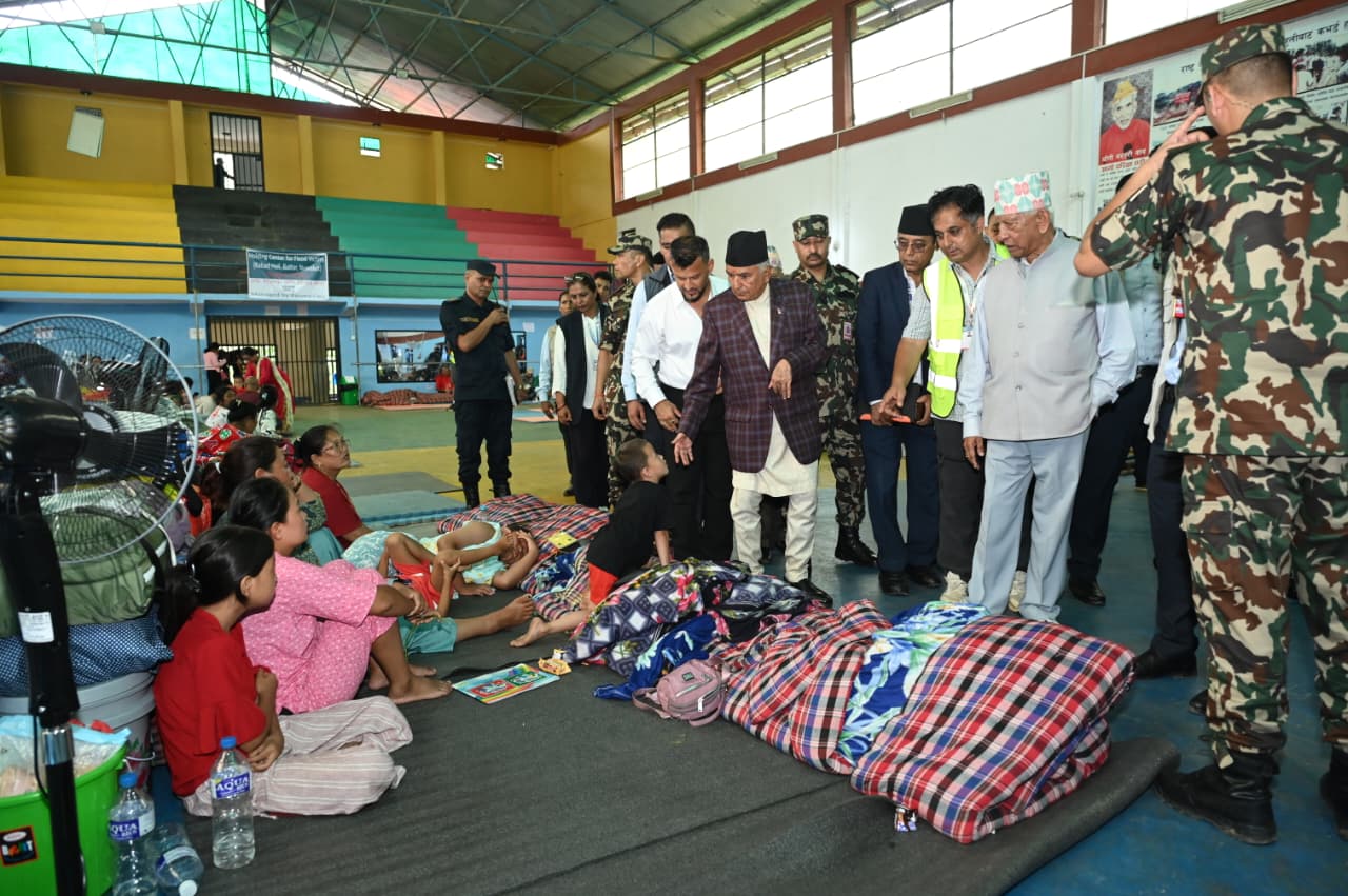 राष्ट्रपतिद्वारा भोटेकोशीमा आएको बाढीबाट प्रभावित नुवाकोटको स्थलगत अवलोकन