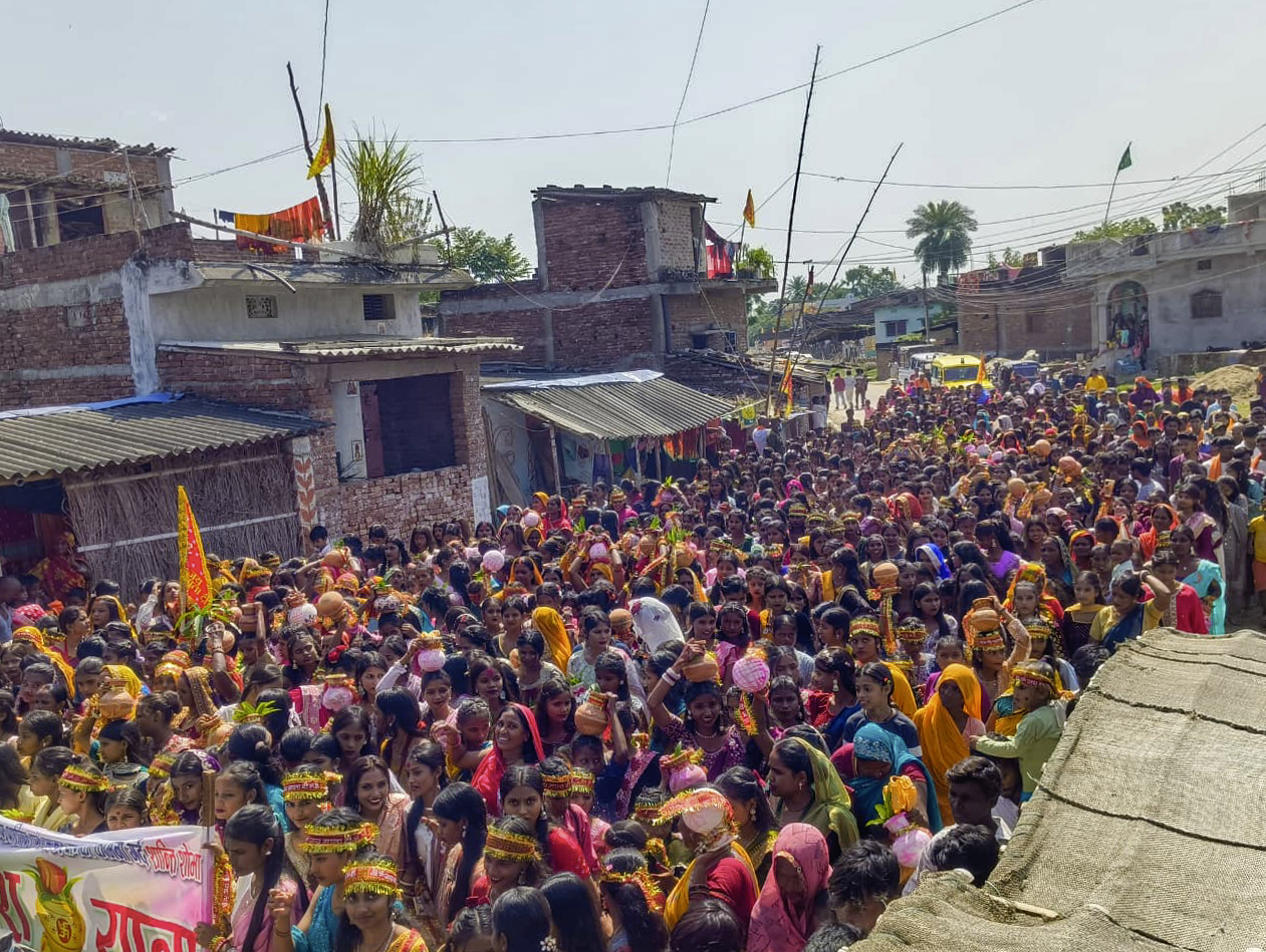 बडादशैंको अवसरमा मटिहानीमा शान्ति शोभायात्रा