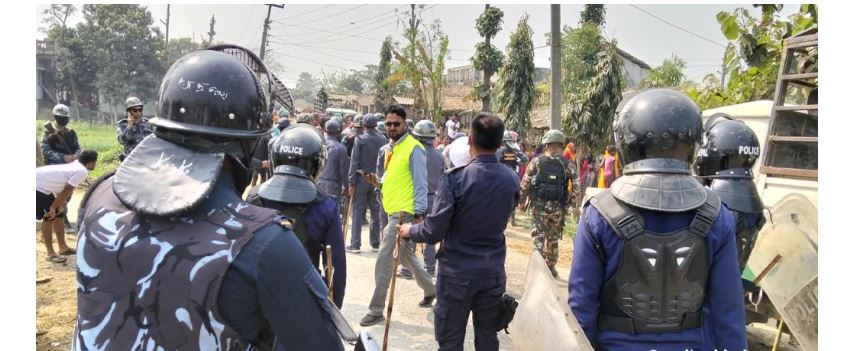 सर्लाहीको बलरा-४ स्थित एक केन्द्रमा विवाद, मतदान रोकियो
